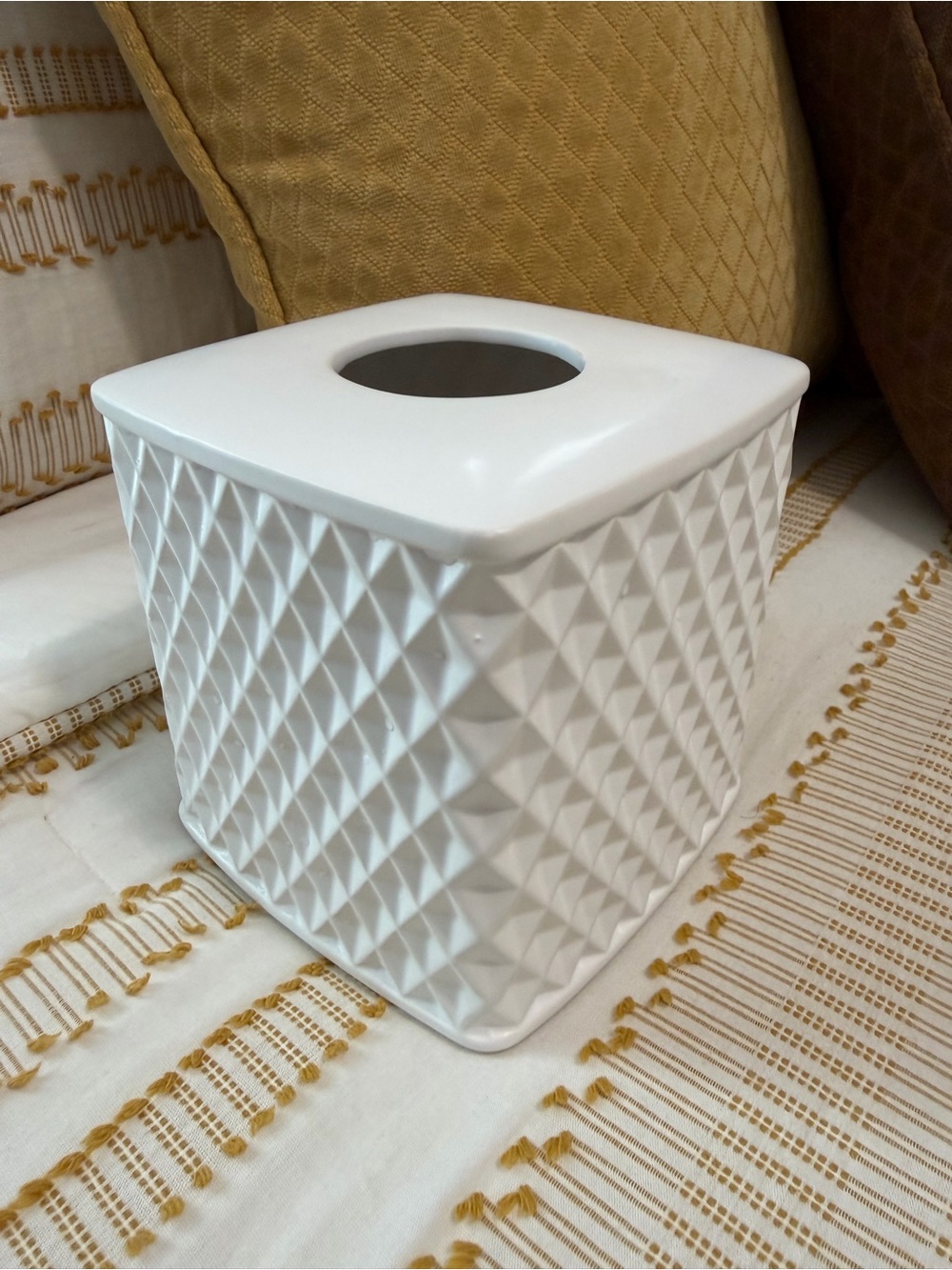White Textured Ceramic Tissue Box Cover - Home Bath